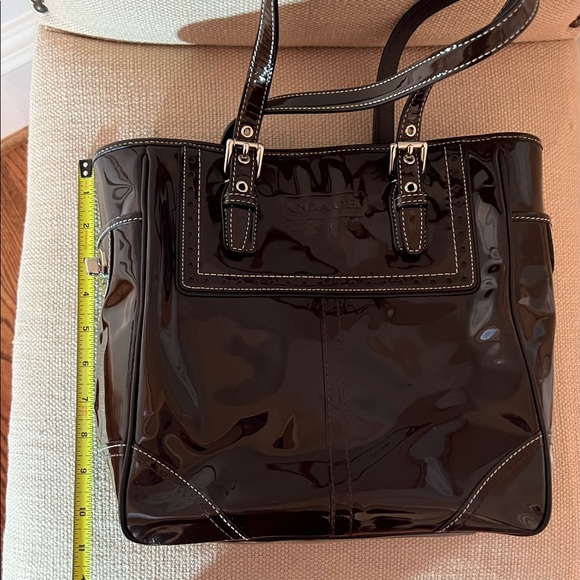 PRICE DROP *make offer*COACH Patent Leather Chocolate Brown Shoulder Bag - Used - Picture 5 of 11